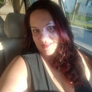 Meet your Posher, Debi